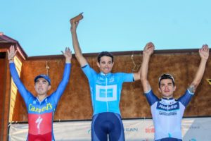 oscar sevilla podio