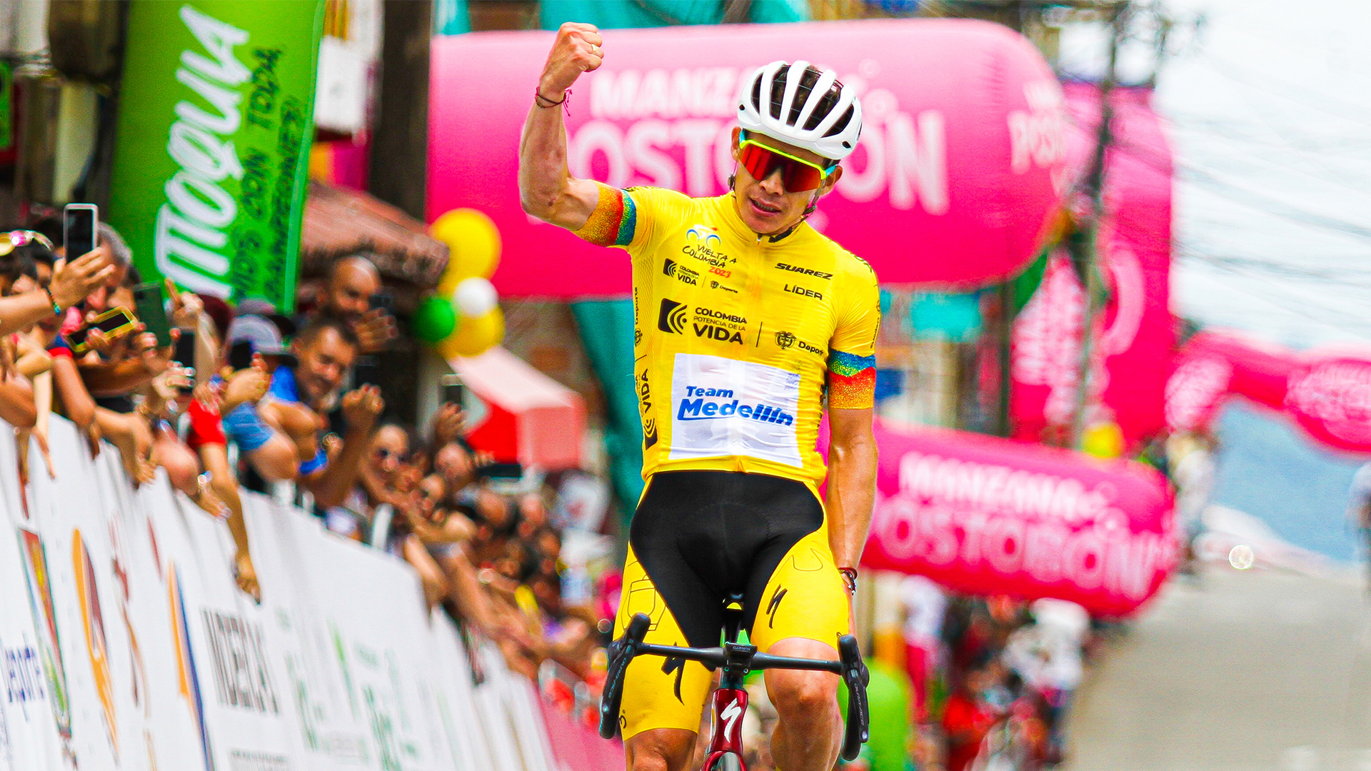 “Superman” López campeón de la Vuelta a Colombia tras ganar 9 de las 10