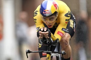 VAN AERT1