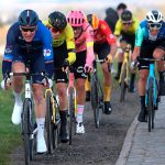 Stefan Küng sobre la caída de Van Aert: “Es parte del ciclismo, pero no es una parte que nos guste ver”