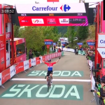 Demi Vollering hace doblete, etapa y liderato en la Vuelta a España Femenina