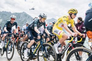 Pogacar, Vingegaard, Jorgenson, Foto-ASO