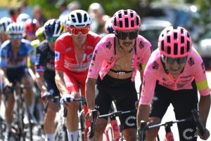 carapaz vuelta 24