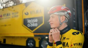 Casco Vingegaard 2025