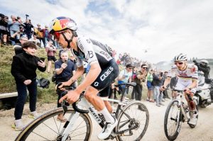 Pidcock Pogacar Strade Bianche 2025