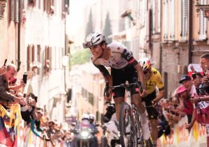 Del Toro e9 giro 2025