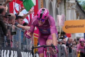 Giro e13 2025 pedersen