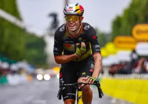 Cor vos van aert tdf 2025 e21