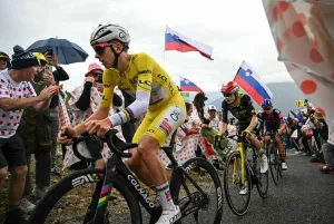 Pogacar Vingegaard tdf 2025 e18 afp