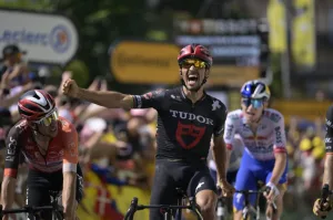 alaphilippe tdf e15 2025