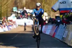 Seguirá el “plan Van der Poel” para ser el futuro rey de las clásicas