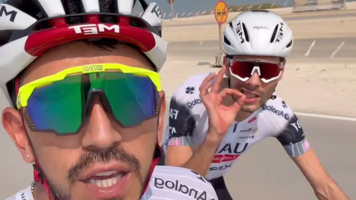 Filippo Baroncini y Juan Sebastián Molano (UAE)