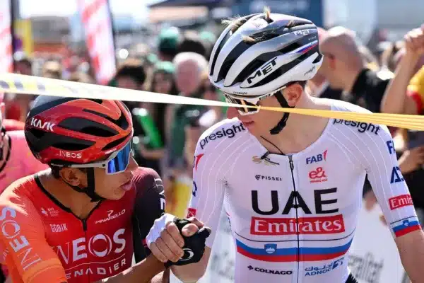 Tadej Pogacar y Egan Bernal
