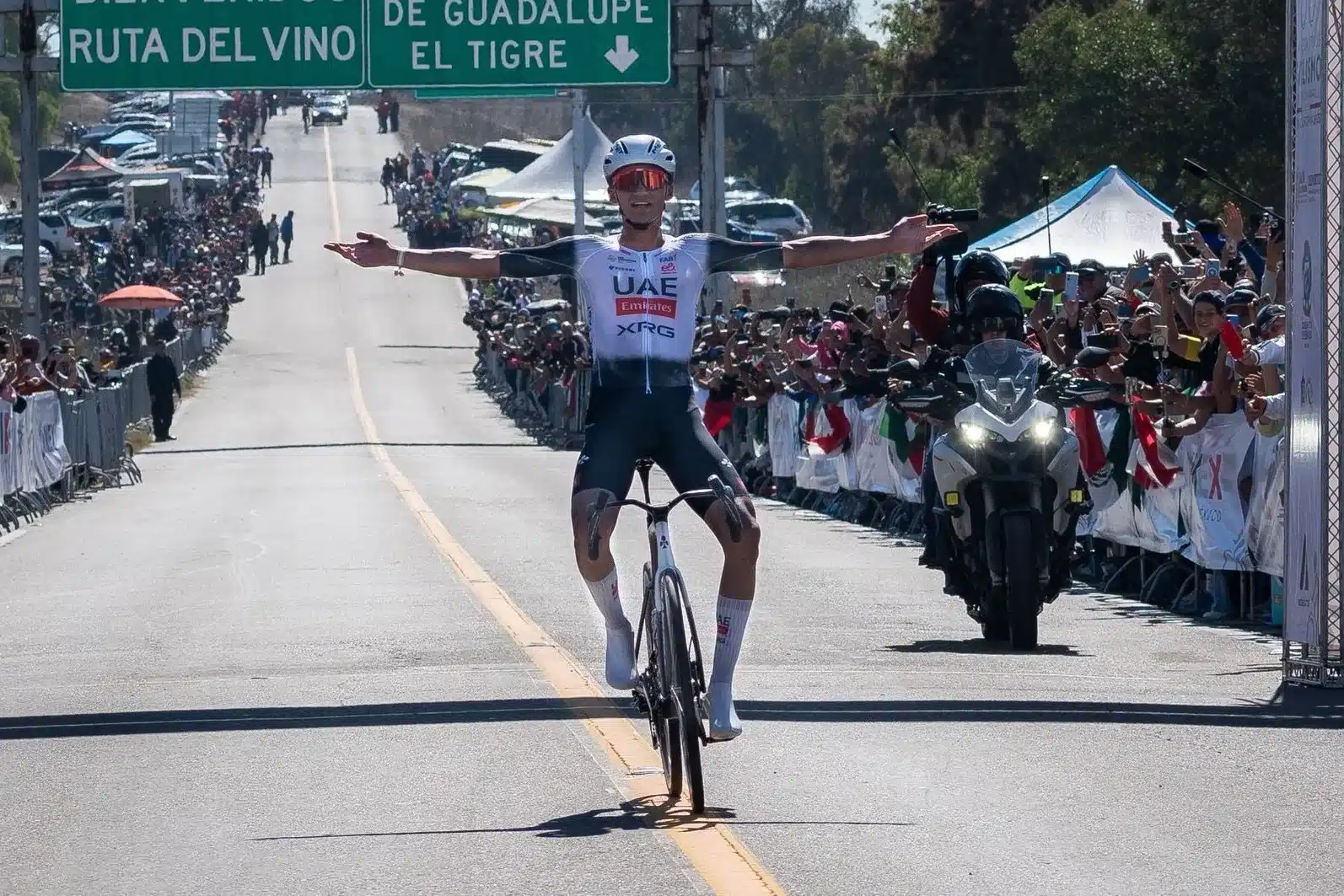 Del Toro campeón nacional mexicano en línea