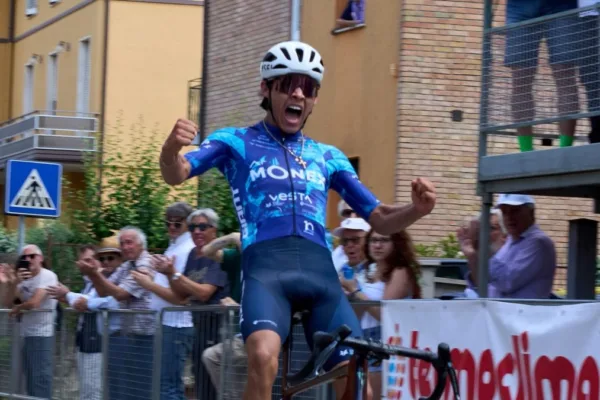 José Cisneros (AR Monex - México)