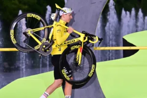 “Si Pogacar gana el quinto Tour, dejarán de compararlo con Merckx y otros grandes”