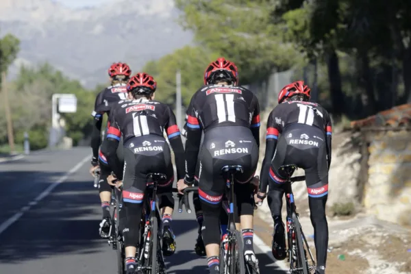 El equipo Giant Alpecin entrenando en 2016 (Giant Alpecin)