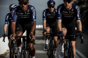 “En términos de profesionalismo, somos casi más serios que UAE”