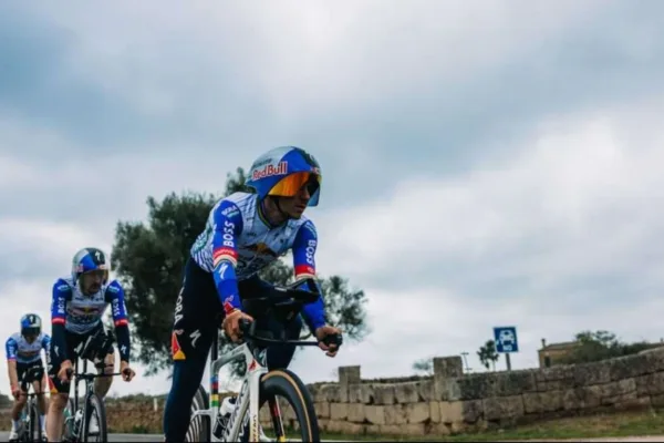 Remco Evenepoel en Mallorca durante la contrarreloj por equipos (Red Bull)