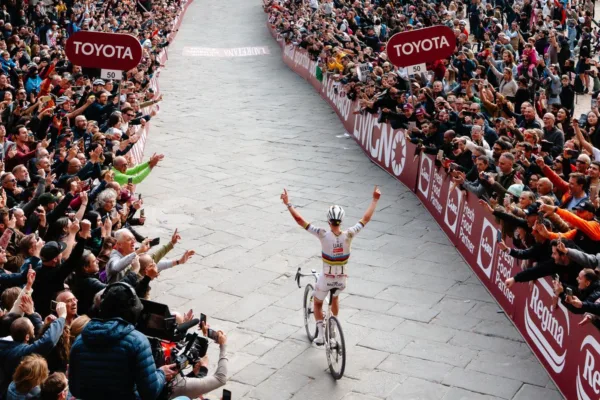 strade bianche 2025 pogacar