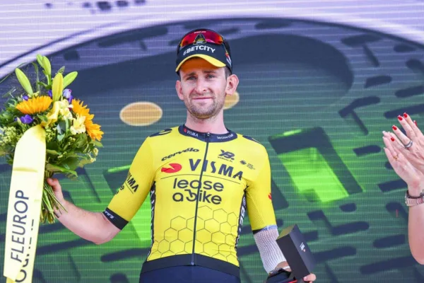 Tisej Benoot en Visma - Lease a Bike