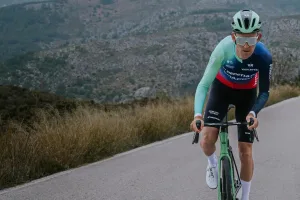 Apenas puede caminar y se inspira en la milagrosa recuperación de Vingegaard