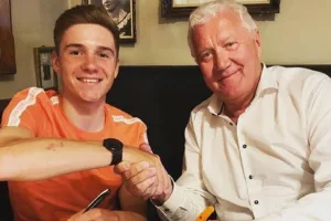 Lefevere trata a Remco de “mentiroso descarado”