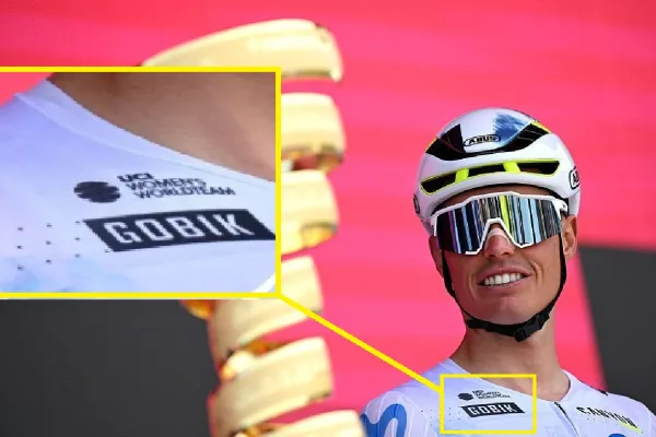 Enric Mas (Movistar) y el detalle de su indumentaria durante el Giro d´Italia 2026