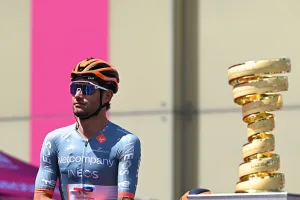 Bomba de mercado: Filippo Ganna negocia con Lidl-Trek y podría dejar INEOS