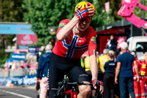 Andreas Leknessund (Uno-X) en la etapa 17 del Giro d´Italia 2026