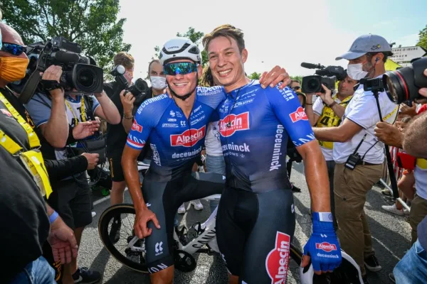 Mathieu van der Poel y Jasper Philipsen (Alpecin)