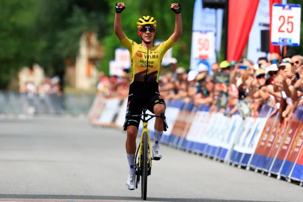 Davide Piganzoli (Visma - Lease a Bike) gana la tercera etapa y la clasificaición general de la Route d`Occitanie 2026