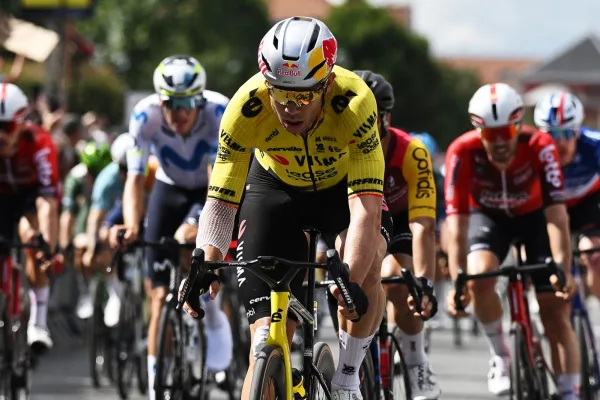 Wout van Aert (Visma - Lease a Bike) en la etapa 4 del Tour Auvergne-Rhone-Alpes 2026