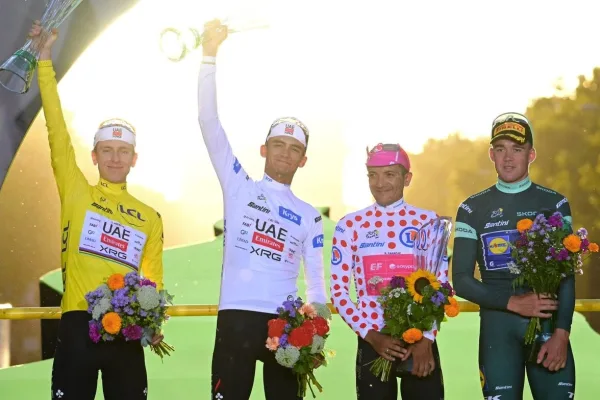Tadej Pogacar, Isaac del Toro, Richard Carapaz y Mads Pedersen, ganadores de las diversas clasificaciones del Tour de France 2026