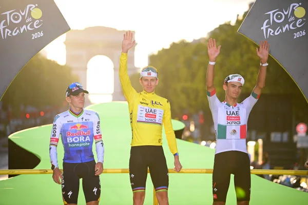 Tadej Pogacar, Remco Evenepoel e Isaac del Toro, el podio del Tour de France 2026