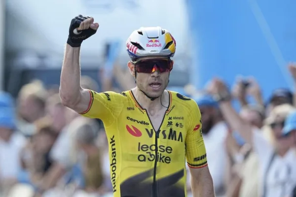 Wout van Aert (Visma - Lease a Bike) gana la etapa 1 del Tour de Dinamarca 2026