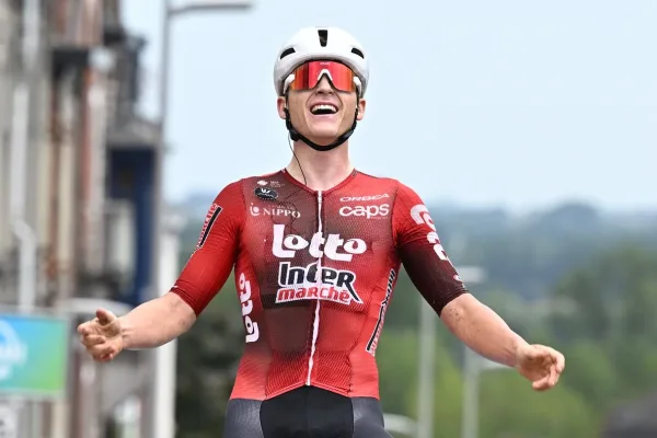 Jenno Berckmoes (Lotto Intermarché) gana la etapa 3 del Renewi Tour 2026
