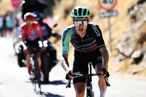 Gall admite que su táctica defensiva en La Vuelta es “aburrida de ver”