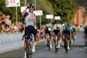 Sin Del Toro como campeón defensor, Pellizzari vence el Giro della Toscana